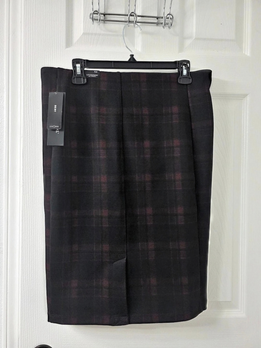 Liverpool Los Angeles Plaid Skirt in Black & Red Size 14W NWT